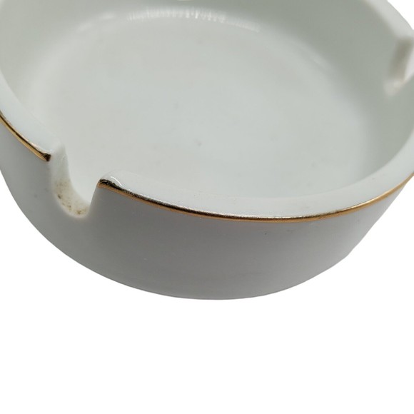 Vintage Trump Taj Mahal Atlantic, NJ Casino Hotel Ashtray Glass Round Ash Tray - Picture 8 of 8